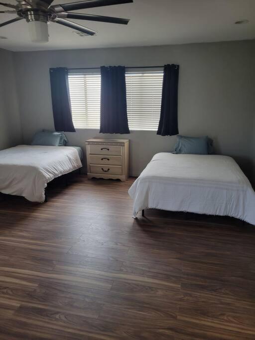 فيلا 5 Bed- Strip 8Mil, Dwntown 4.5Mi لاس فيغاس المظهر الخارجي الصورة
